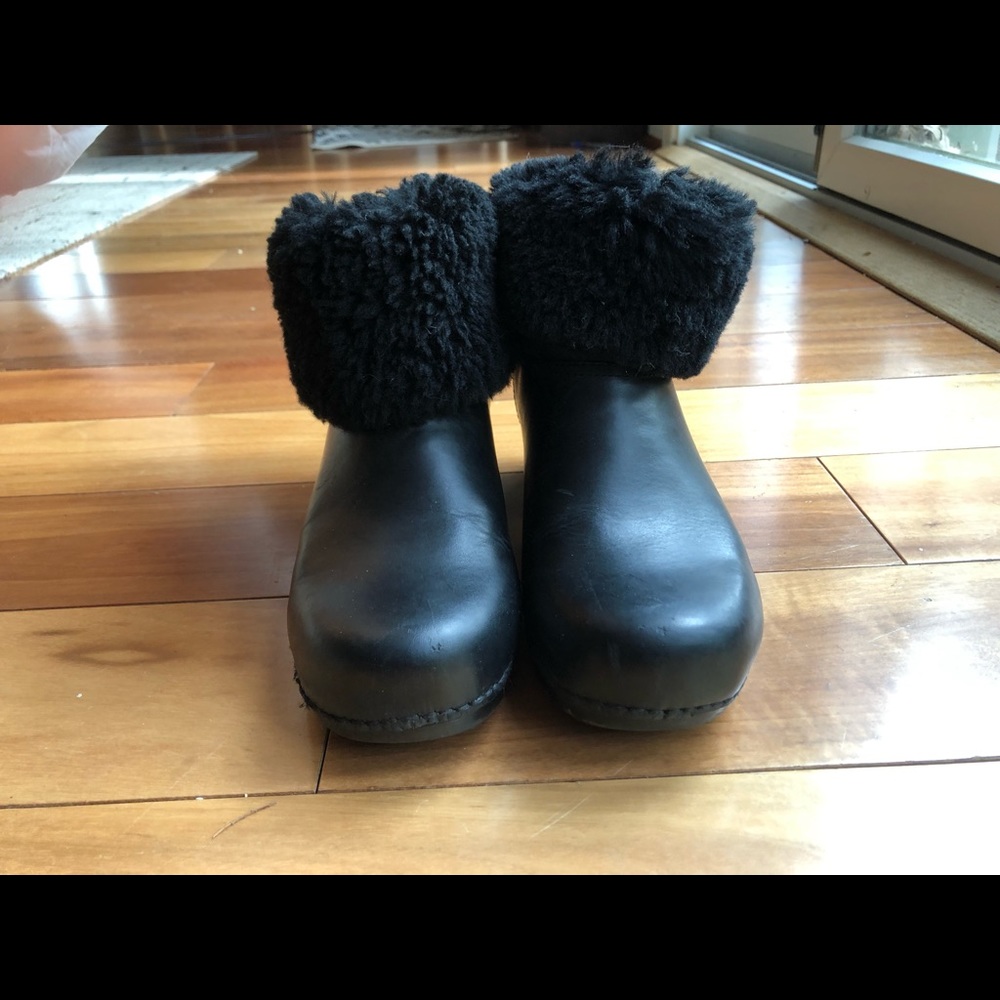 Black Dansko boots, size 41 (US 10/10.5)